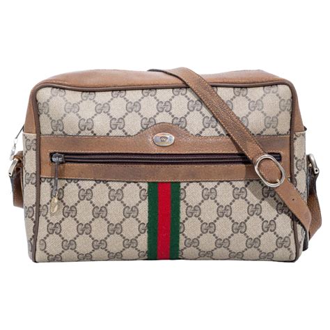 gucci vintage monogram